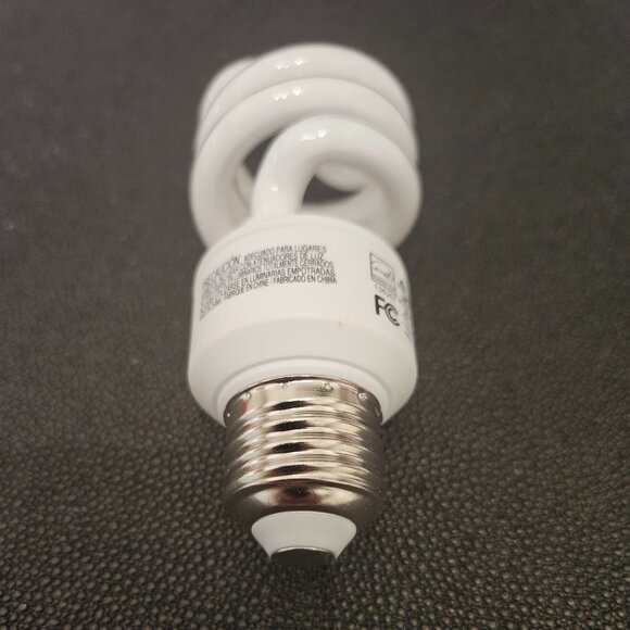 SET OF 3 TOSPO 13 WATT, 2700K & 900 LUMEN SPIRAL COMPACT FLUORESCENT LIGHT BULBS - Picture 7 of 14